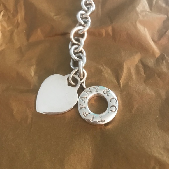 Tiffany & Co. Heart Toggle Necklace - Picture 7 of 8